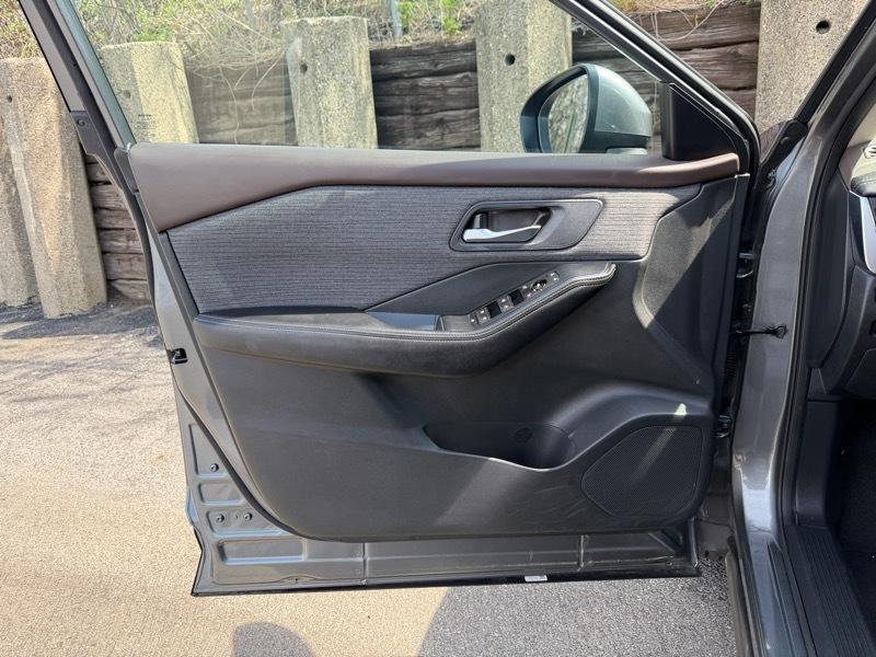 Nissan Rogue SV 2023