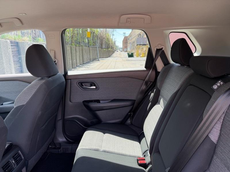 Nissan Rogue SV 2023