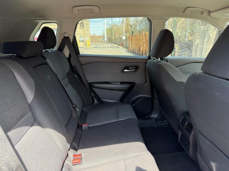 Nissan Rogue SV 2023