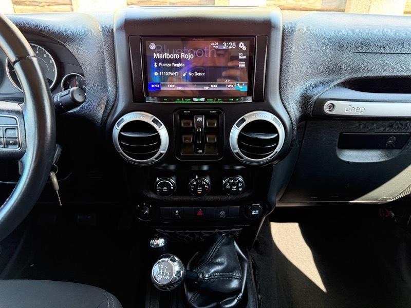 Jeep Wrangler Unlimited Rubicon 4WD 2016