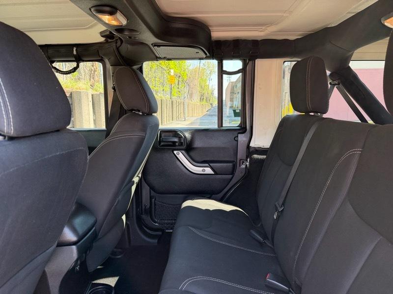 Jeep Wrangler Unlimited Rubicon 4WD 2016