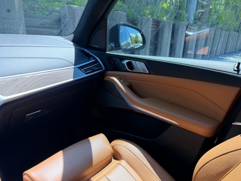 BMW X7 xDrive40i Sports Activity Vehicle 2020