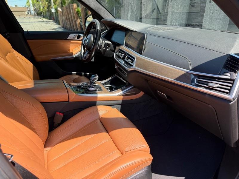 BMW X7 xDrive40i Sports Activity Vehicle 2020