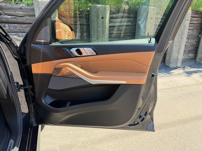 BMW X7 xDrive40i Sports Activity Vehicle 2020