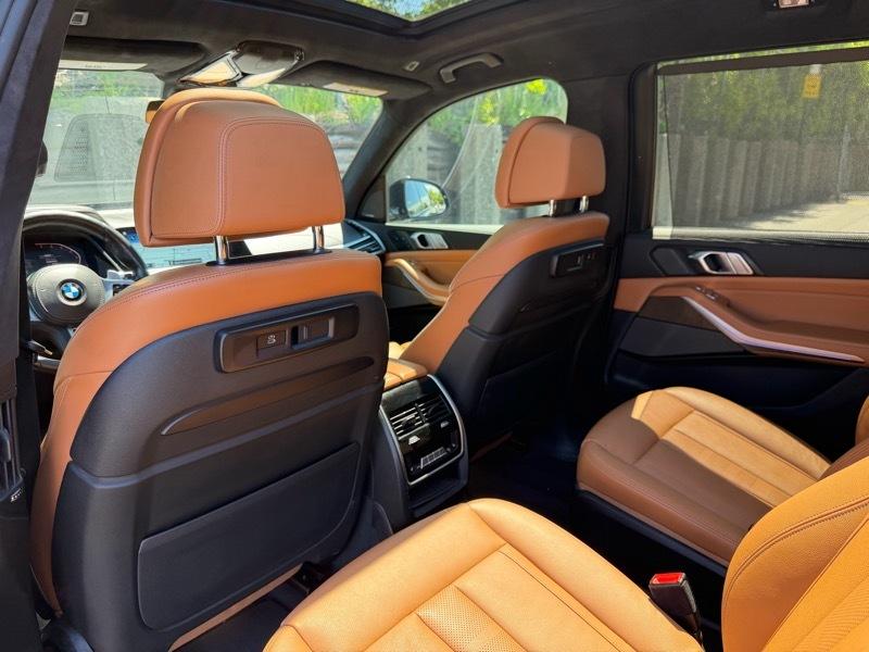 BMW X7 xDrive40i Sports Activity Vehicle 2020