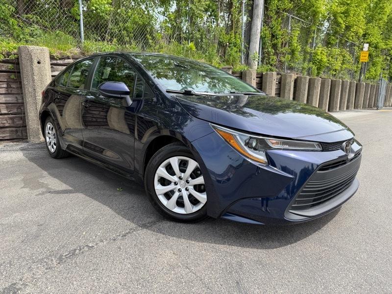 Toyota Corolla LE 2024