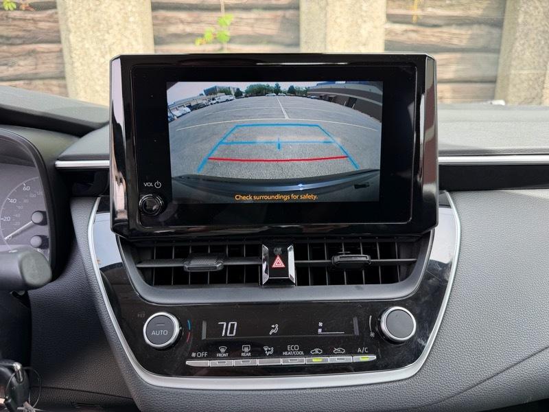 Toyota Corolla LE 2024