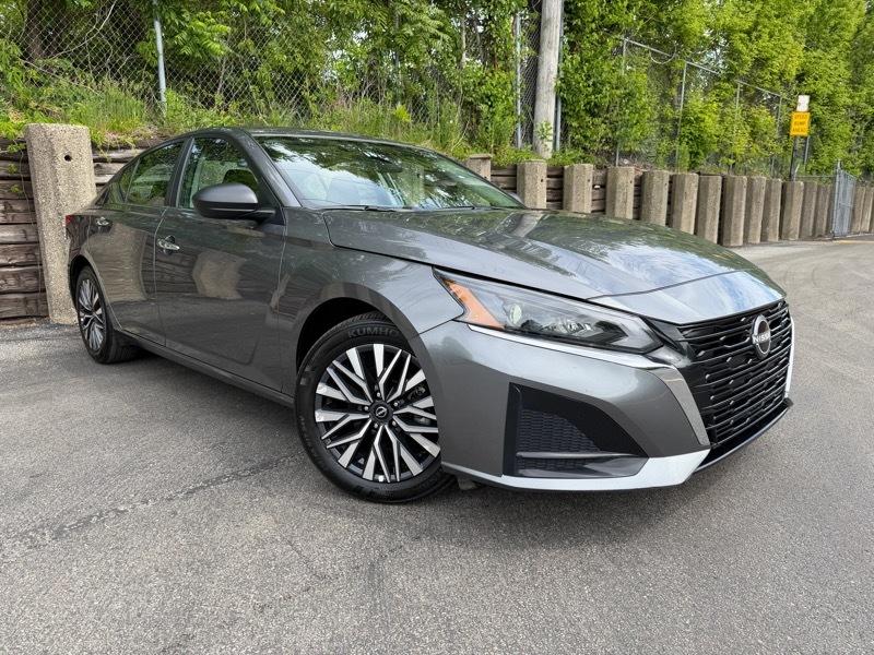 Nissan Altima 2.5 SV 2025