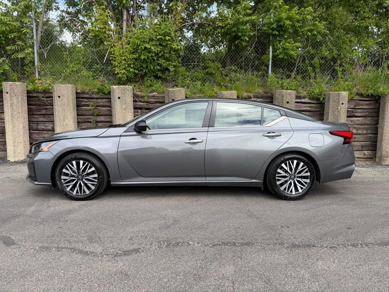 Nissan Altima 2.5 SV 2025