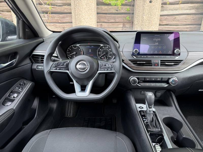 Nissan Altima 2.5 SV 2025