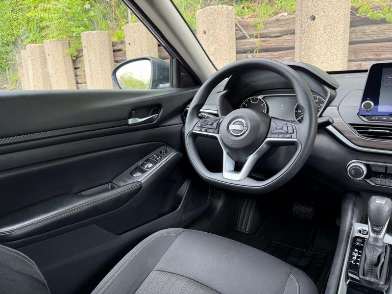 Nissan Altima 2.5 SV 2025