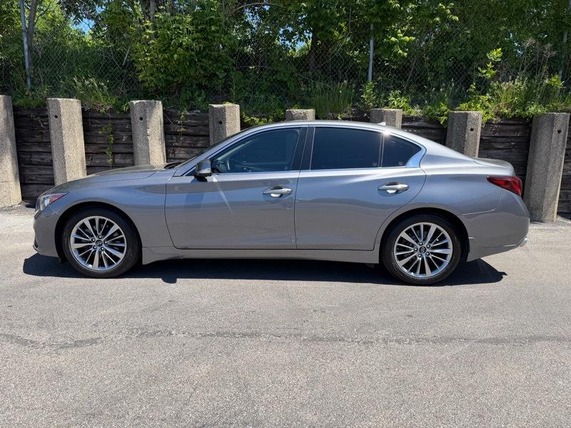 Infiniti Q50 3.0t LUXE AWD 2022
