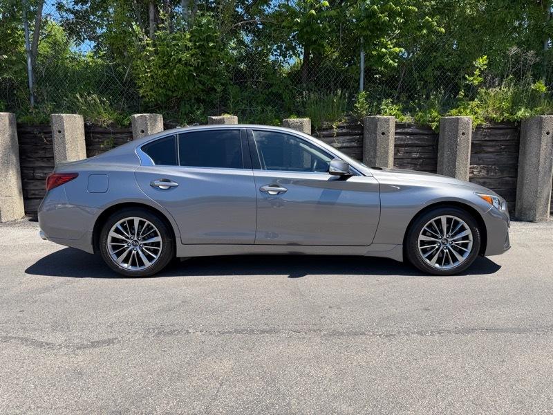 Infiniti Q50 3.0t LUXE AWD 2022