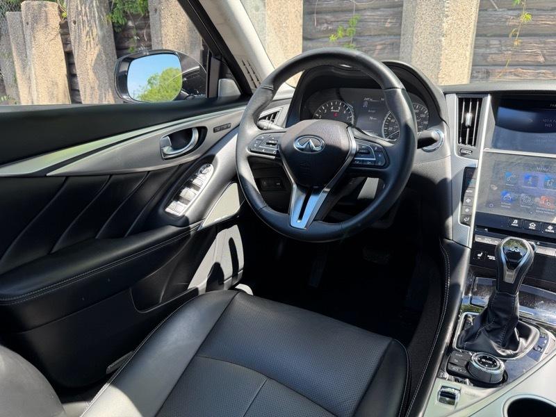 Infiniti Q50 3.0t LUXE AWD 2022