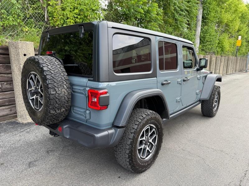Jeep Wrangler  2025