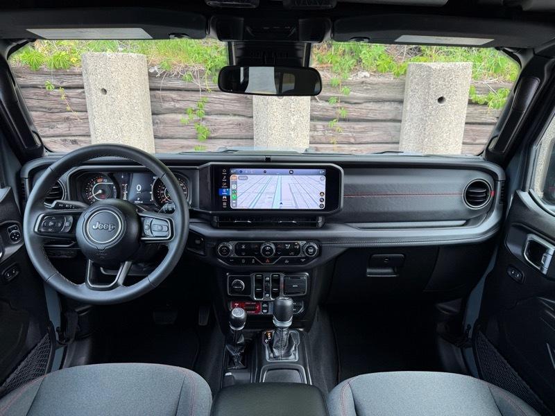Jeep Wrangler  2025