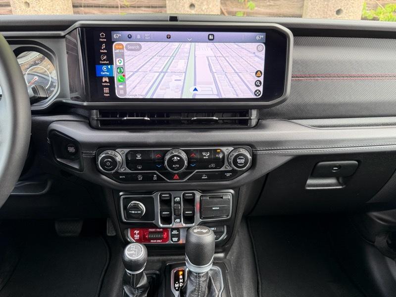 Jeep Wrangler  2025