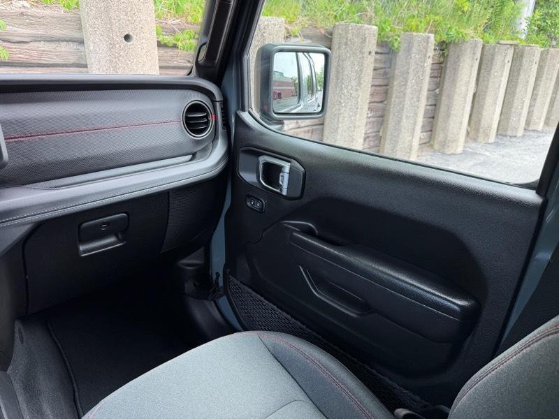 Jeep Wrangler  2025