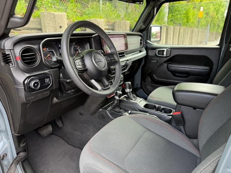 Jeep Wrangler  2025