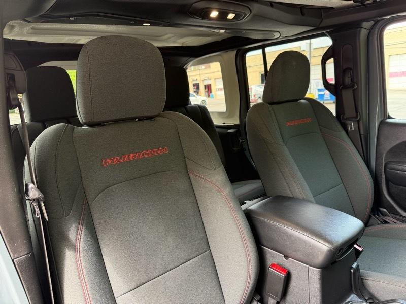 Jeep Wrangler  2025