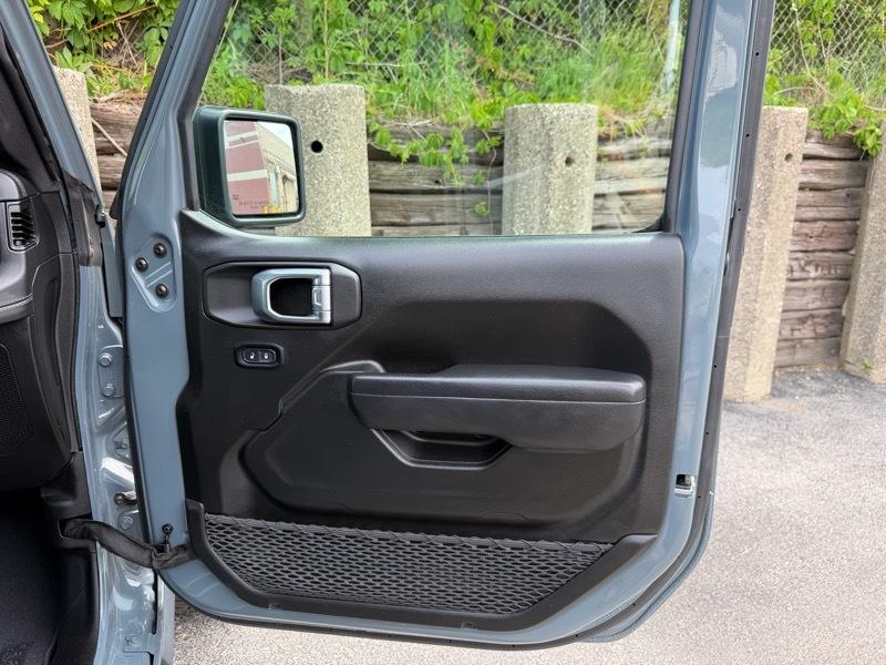 Jeep Wrangler  2025