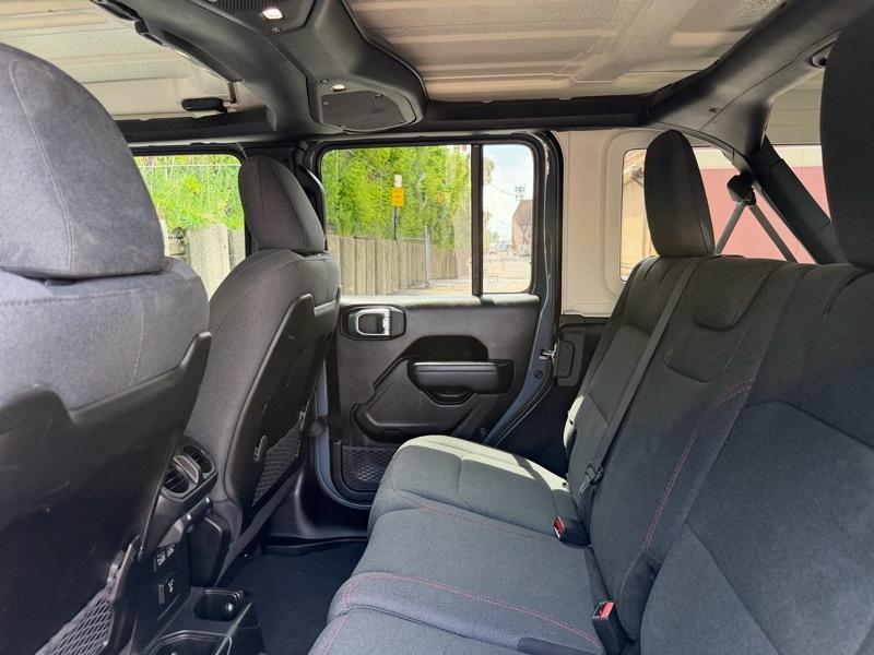 Jeep Wrangler  2025
