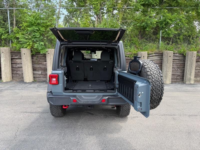 Jeep Wrangler  2025
