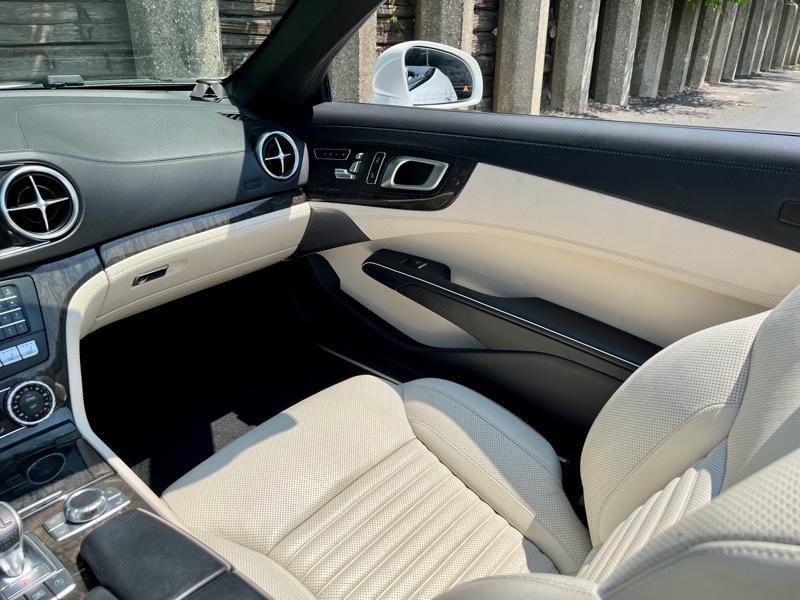 Mercedes-Benz SL-Class SL550 2017