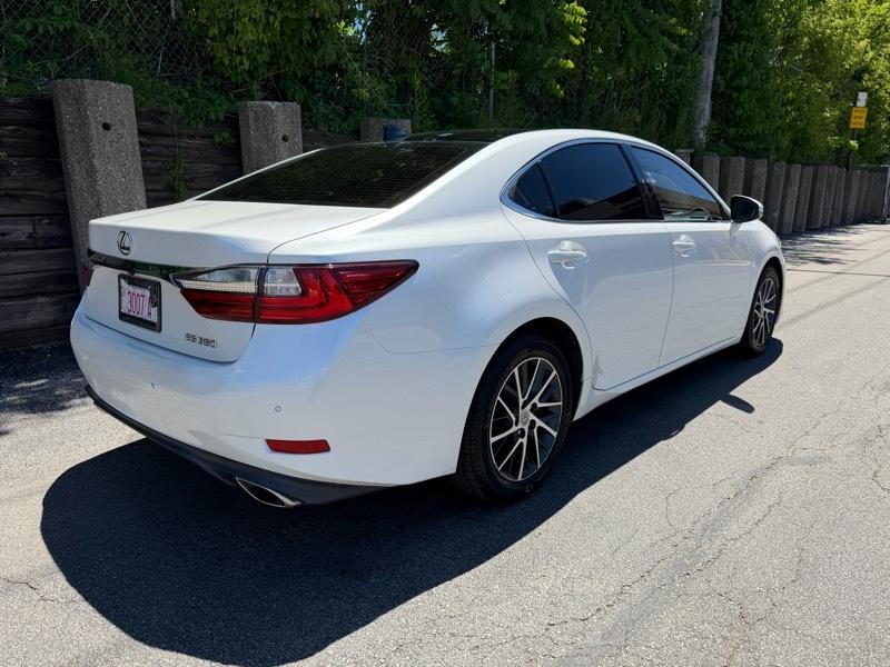 Lexus ES 350 Sedan 2016