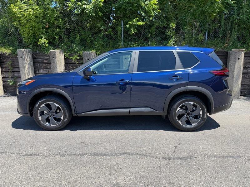 Nissan Rogue SV 2025
