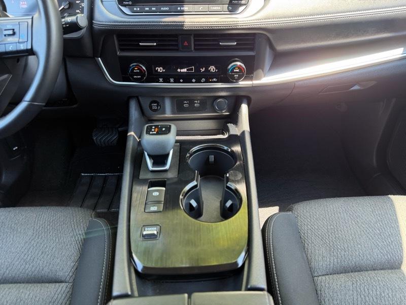 Nissan Rogue SV 2025