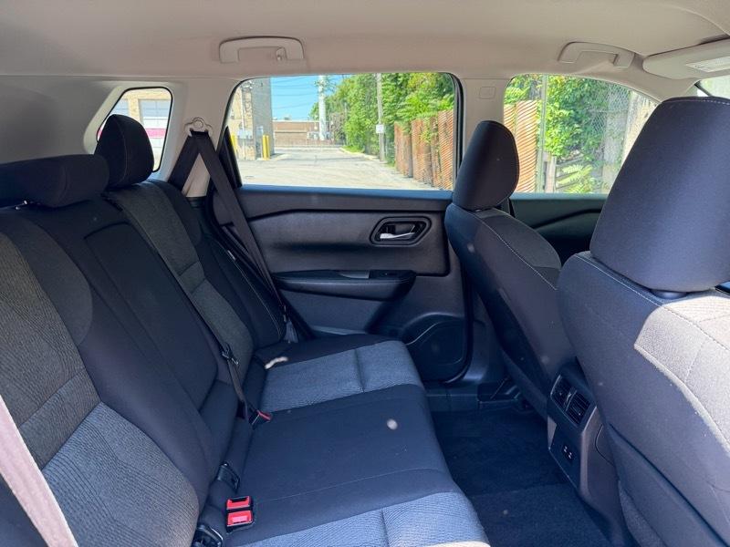 Nissan Rogue SV 2025