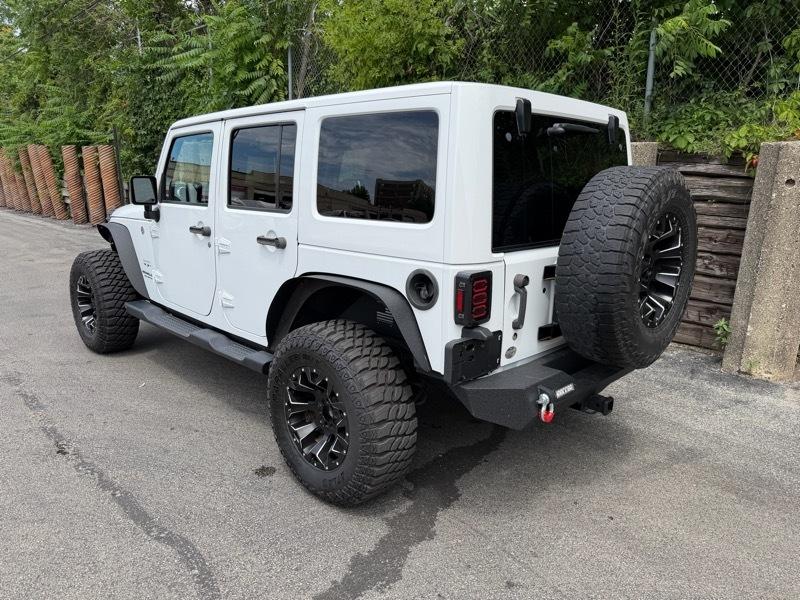Jeep Wrangler Unlimited Sahara 4WD 2016