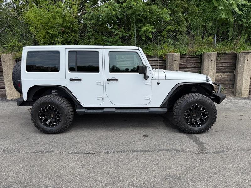 Jeep Wrangler Unlimited Sahara 4WD 2016