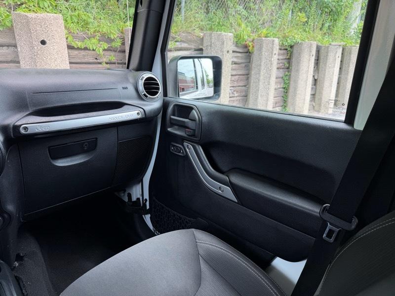 Jeep Wrangler Unlimited Sahara 4WD 2016