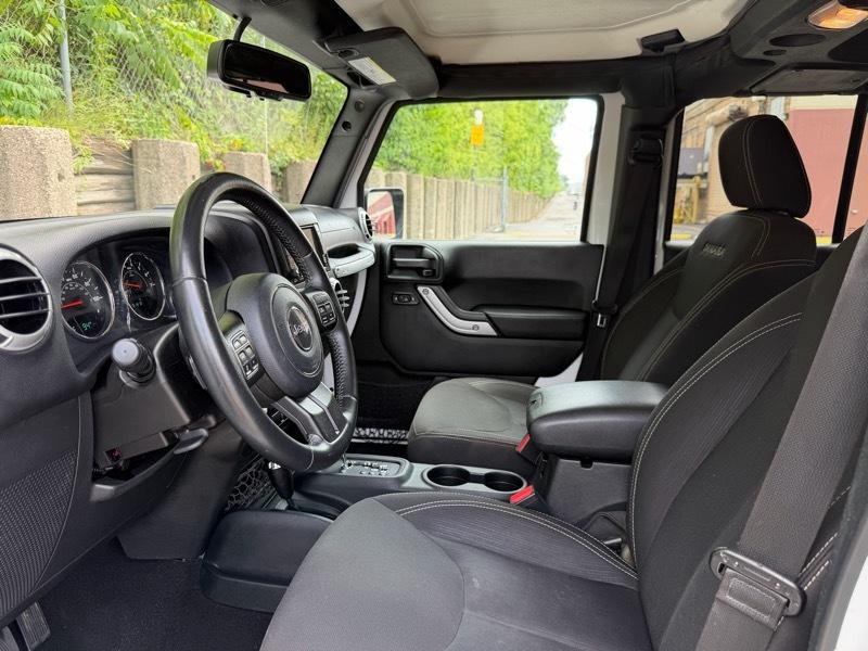 Jeep Wrangler Unlimited Sahara 4WD 2016