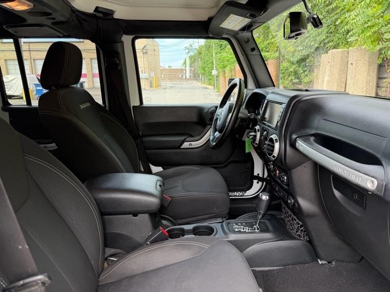 Jeep Wrangler Unlimited Sahara 4WD 2016