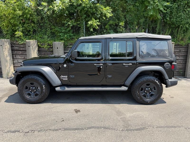 Jeep Wrangler Unlimited Sport 2018