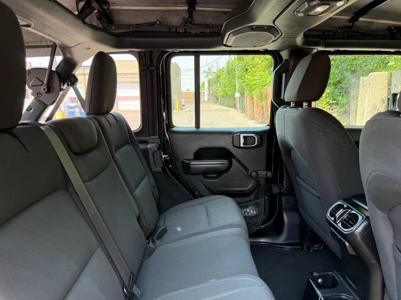 Jeep Wrangler Unlimited Sport 2018