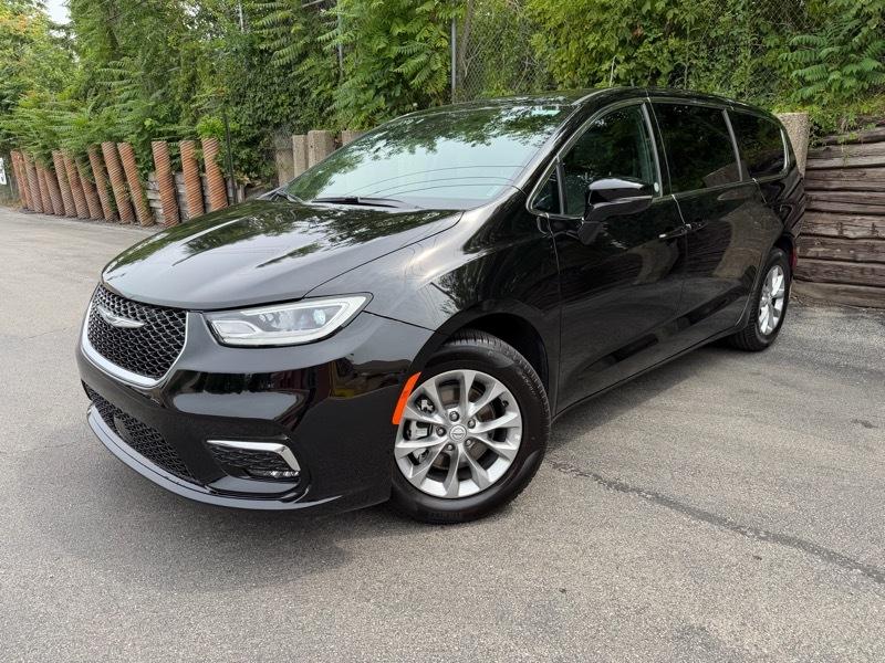 Chrysler Pacifica Limited 2026