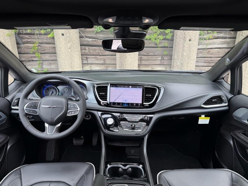 Chrysler Pacifica Limited 2026