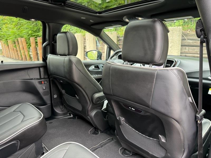 Chrysler Pacifica Limited 2026