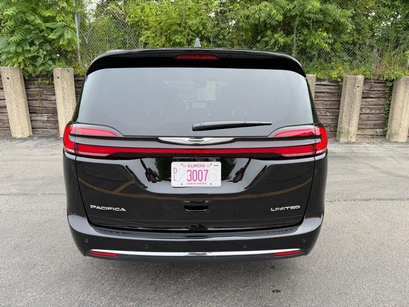 Chrysler Pacifica Limited 2026