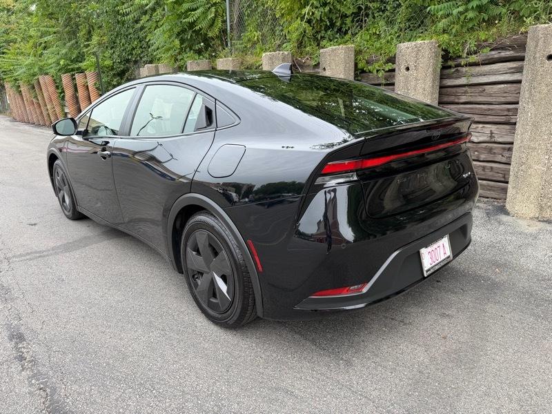 Toyota Prius LE 2025