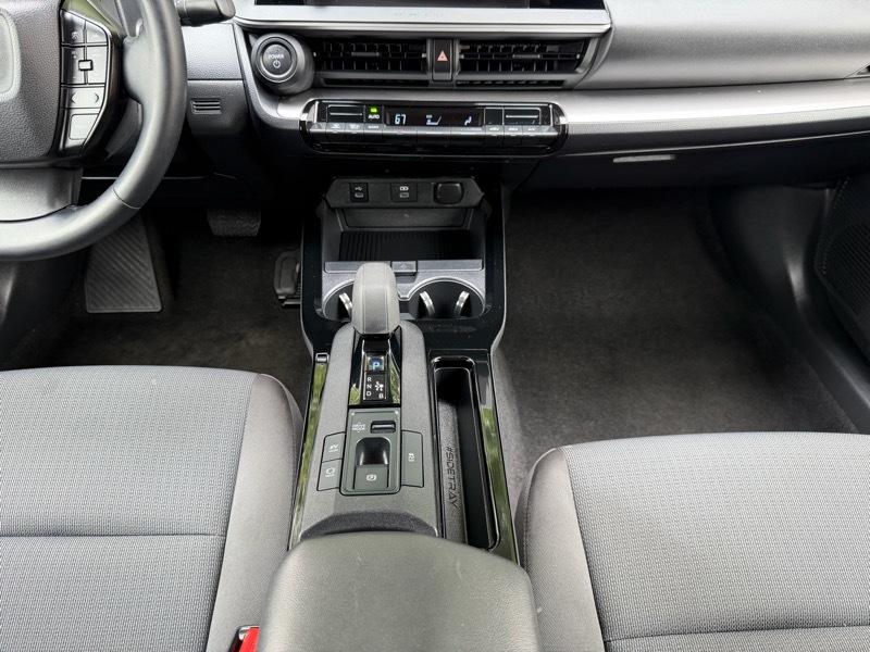 Toyota Prius LE 2025