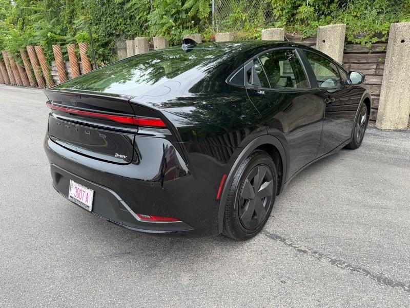 Toyota Prius LE 2025
