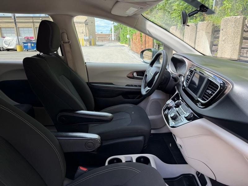 Chrysler Voyager L 2020