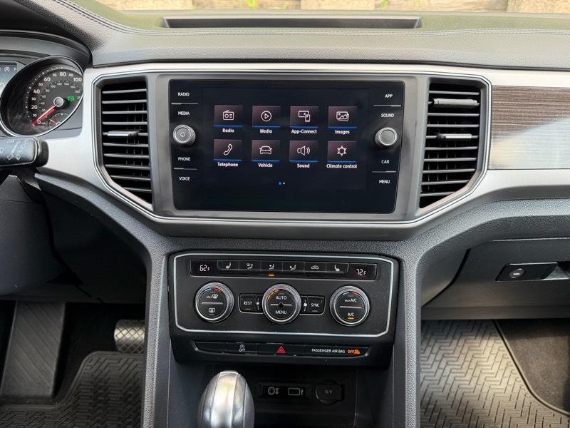Volkswagen Atlas V6 SE w/Technology AWD 2018
