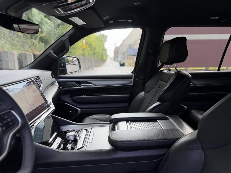 Jeep Wagoneer  2026
