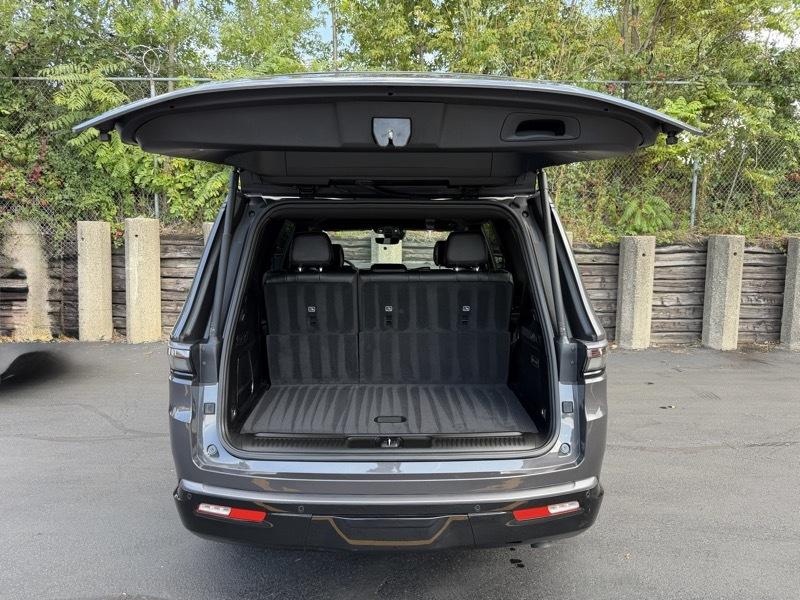 Jeep Wagoneer  2026